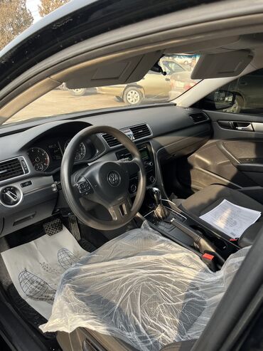 Volkswagen: Volkswagen Passat: 2012 г., Автомат, Бензин, Седан — 18