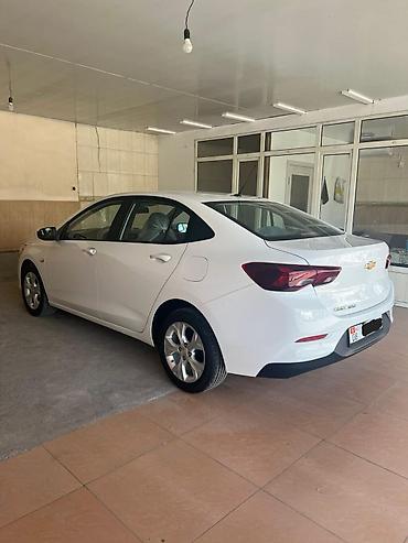 Chevrolet: Chevrolet Onix: 2020 г., 1 л, Автомат, Бензин, Седан — 15