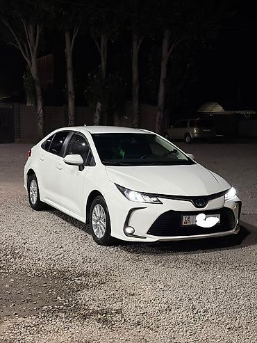 210 cdi: Toyota Corolla: 2019 г., Гибрид, Седан — 1