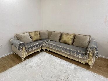 Divan və kreslo dəstləri: Künc divan, İşlənmiş, Çatdırılma yoxdur