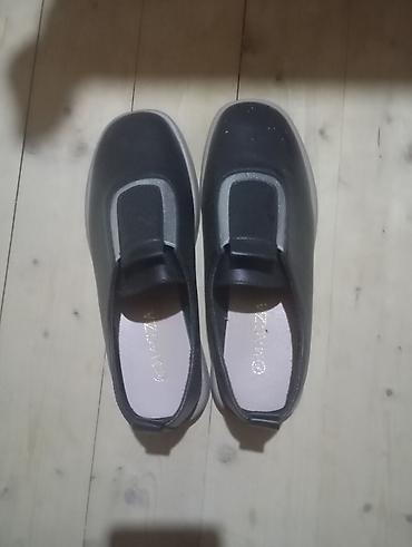 Qadın ayaqqabısı – rahat slip-on model 37 razmeri satılır təzədir -