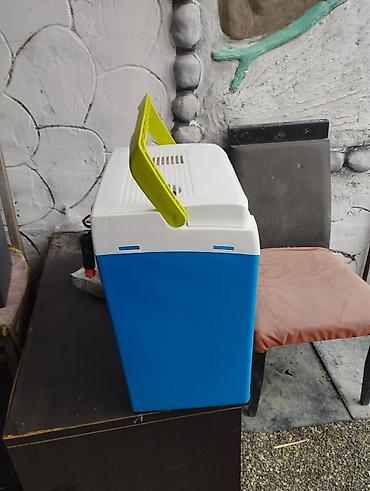 soyducu ucuz: Elektrikli termo-soyuducu/soyuq saxlayan - Həcm: təxminən 25–30 litr — 3