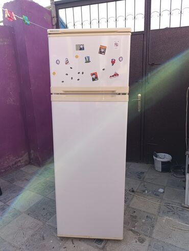 Холодильники: Б/у 2 двери Beko Холодильник Продажа, цвет - Белый