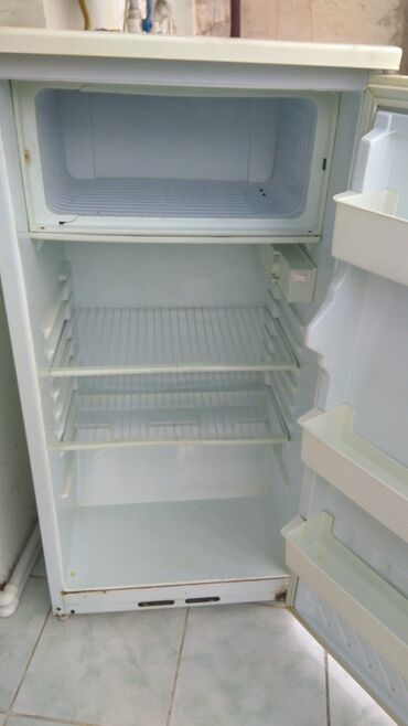 soyuducu indesit no frost: Б/у Холодильник Cinar, No frost, Двухкамерный, цвет - Белый
