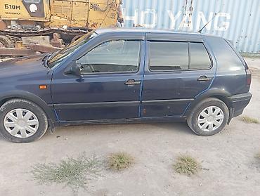 Транспорт: Volkswagen Golf: 1993 г., Механика, Бензин, Хэтчбэк — 2
