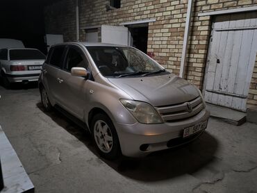 жета машина: Toyota ist: 2003 г., 1.3 л, Автомат, Бензин, Хэтчбэк