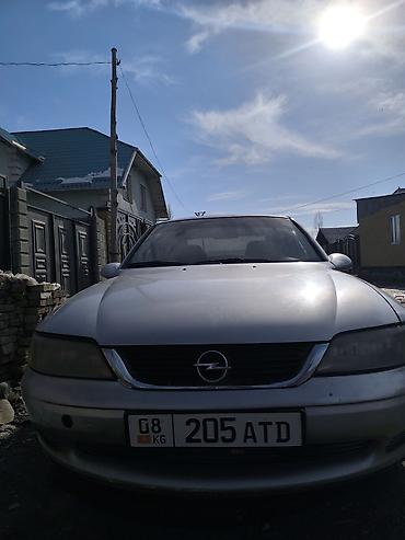 Opel: Opel Vectra: 2000 г., 1.8 л, Механика, Бензин, Седан — 2