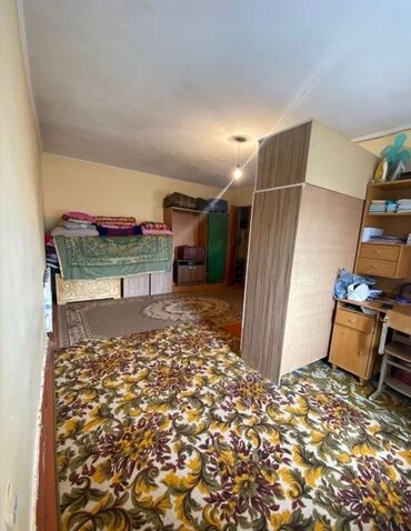 старый толчок квартиры: 1 комната, 32 м², Хрущевка, 4 этаж, Евроремонт
