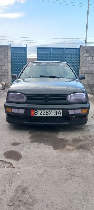 Volkswagen: Volkswagen Golf: 1992 г., 1.8 л, Механика, Бензин, Хэтчбэк