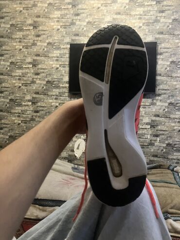 Туфли: Original puma 42 razmer sport ucun catdirilma pulsuzdur taksiyle