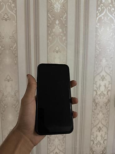 iphone 17 pro max купить в бишкеке: IPhone 11 Pro, Б/у, 256 ГБ, Золотой, Чехол, 78 % — 3