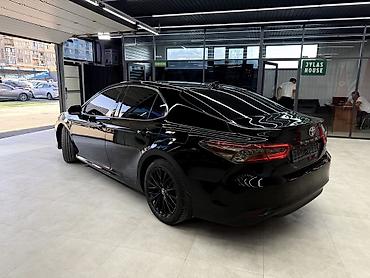 black: Toyota Camry: 2019 г., 2.5 л, Автомат, Бензин, Седан — 3