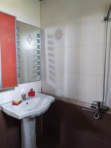 Həyət evləri və villaların satışı: 3 otaqlı, 110 kv. m, Kredit yoxdur, Orta təmir — 6