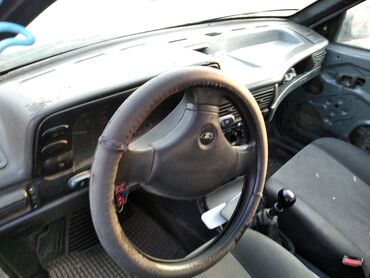 некстя 2: Daewoo Nexia, седан, левый руль. Кузов: - 4 двери, полный