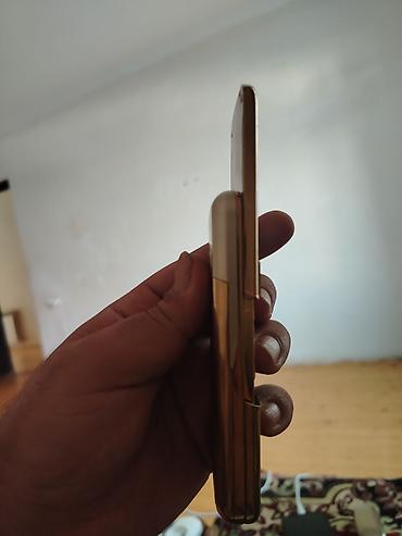 vintage t9: Nokia 8 Sirocco, 2 GB, rəng - Qızılı, İki sim kartlı — 5