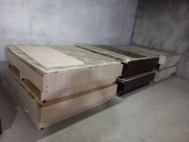 Двуспальные кровати: Двуспальная кровать, Новый, С ящиком для хранения, длина - 2 см — 2