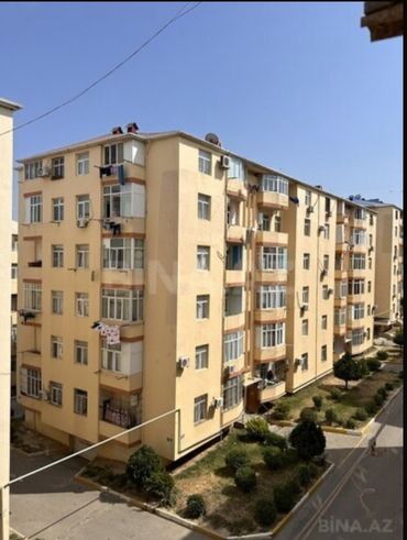 Qarajlar: 1 otaqlı, Yeni tikili, 54 kv. m