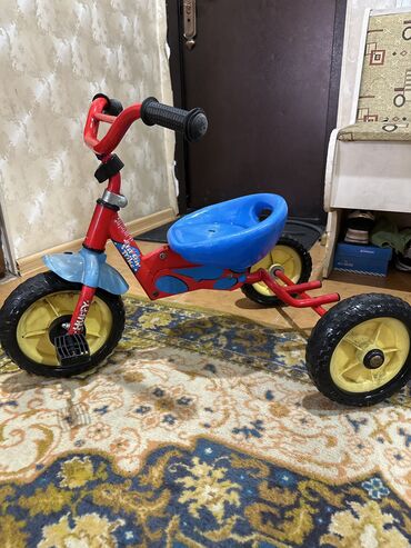 электронный велосипед: Продаю детский трехколесный велосипед для детей состояние плохое
