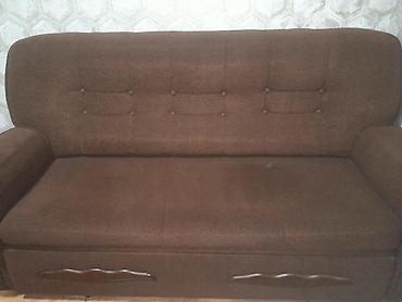 salon divan: Qəhvəyi rəngdə 3 nəfərlik divan - Klassik dizayn: yumru qol — 2