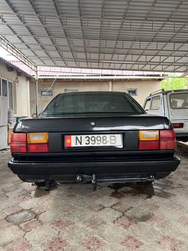 ауди 100 2: Audi 100: 1988 г., 2 л, Механика, Бензин, Седан