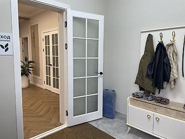 Аренда коммерческой недвижимости: Сдаю Офисный кабинет: 28 м², С ремонтом — 4