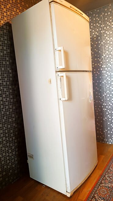 siemens ap75: Soyuducu Siemens satilir nofrostdur. hundurluk 1.85m.eni 70sm,qiymet