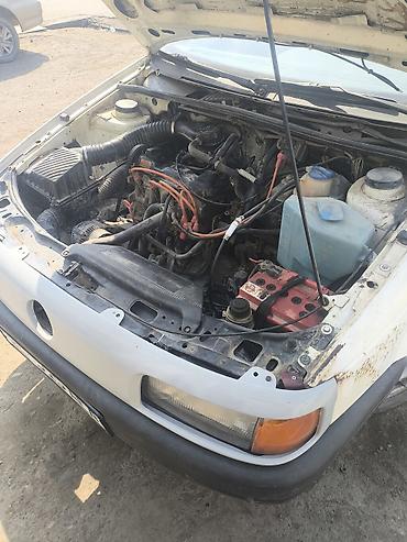 Унаа сатуу: Volkswagen Passat: 1991 г., 1.8 л, Кол менен иштөөчү, Бензин, Универсал — 1
