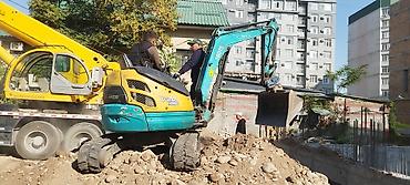 ландшафтные камни и: Услуги экскаватора | Выкорчевывание пней, Траншеи, Котлованы — 1