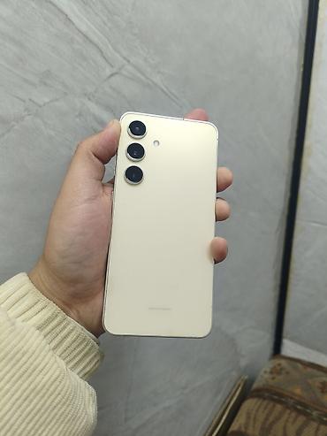 galaxy a40: Samsung Galaxy S24, Б/у, 128 ГБ, цвет - Бежевый, 1 SIM, eSIM — 1