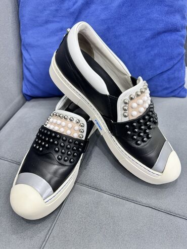 женские бирюзовые кеды: Ölçü: 39, rəng - Qara, İşlənmiş lalafo.az -da женские бирюзовые кеды: Ölçü: 39, rəng - Qara, İşlənmiş