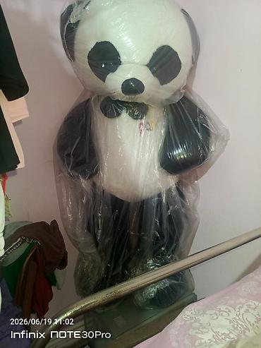 pultlu oyuncaq: Böyük ölçülü yumşaq panda oyuncağı ✔️40 azn (Suraxanı). Panda satılır — 1