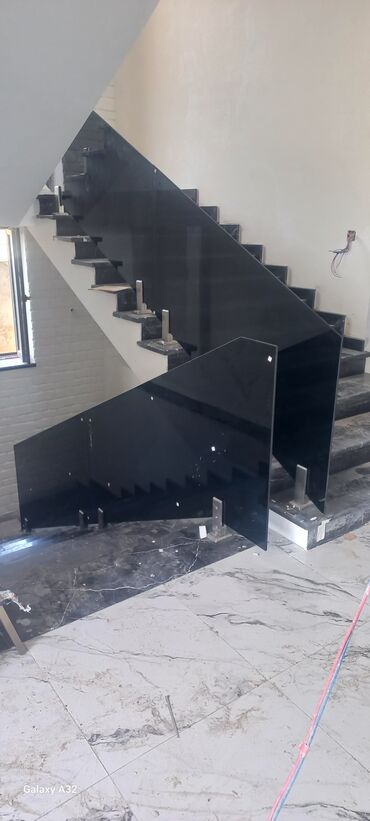 Pilləkən məhəccərləri: Şüşə məhəccər.150 azn den başlayan qiymətlər.vhatsap aktivdir -da lalafo.az — 10 Pilləkən məhəccərləri: Şüşə məhəccər.150 azn den başlayan qiymətlər.vhatsap aktivdir — 10