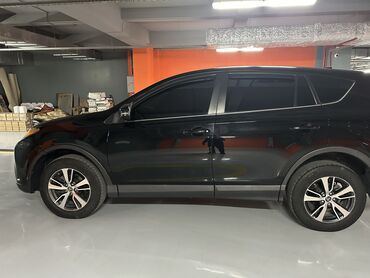 Toyota: Toyota RAV4: 2018 г., 2.5 л, Автомат, Бензин, Внедорожник