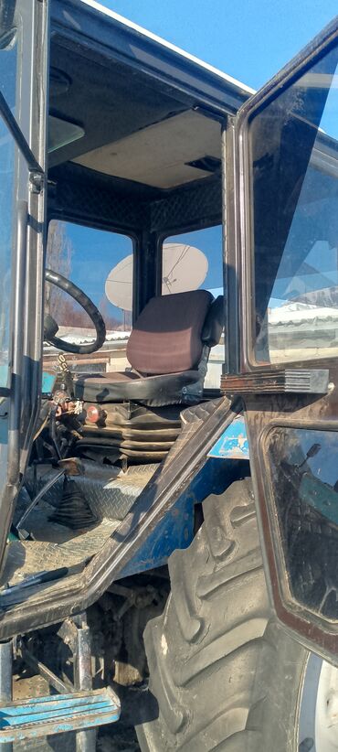 Тракторы МТЗ (Беларус): Трактор Беларус МТЗ 82.1 - Полный привод (4x4) - Закрытая кабина с — 4