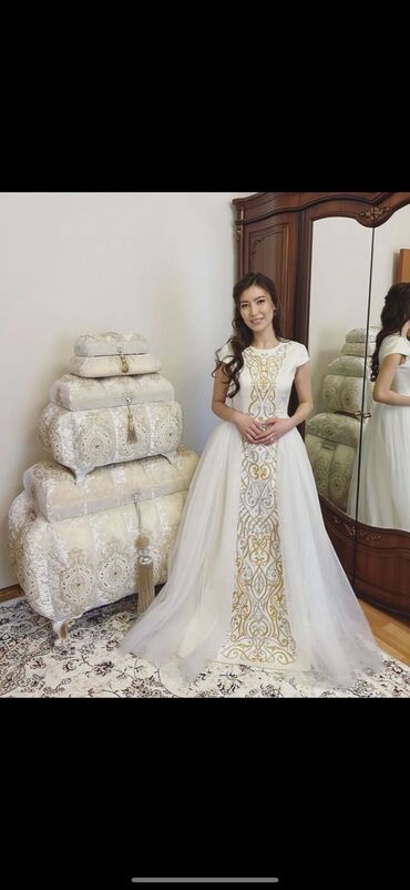 Свадебные платья и аксессуары: Продаю платье на кыз узатуу Одевала один раз Платье после хим