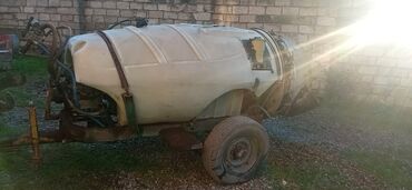 Çiləyicilər: Traktorla qoşulan bağ bağlayan (hava ilə üfürməli) çiləyici - — 6