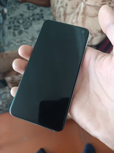 Samsung: Samsung Galaxy S10e, 128 GB, rəng - Boz, Barmaq izi
