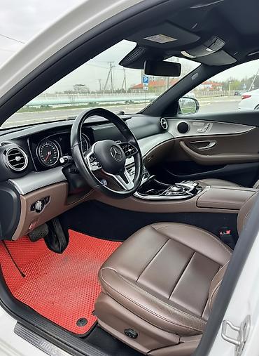 Mercedes-Benz: Mercedes-Benz E-Class: 2018 г. — 2