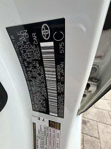 фонары: Toyota Prius: 2018 г., Гибрид, Хэтчбэк — 6