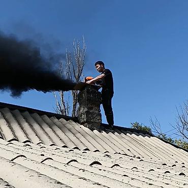 Чистка дымохода: Профессиональная чистка дымоходов - Удаление сажи, копоти и смолистых — 3