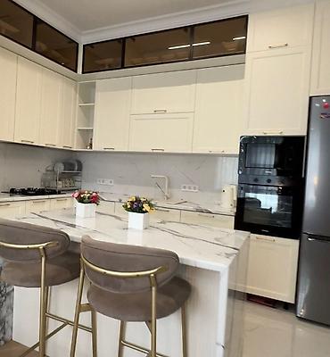 Продажа домов: 4 комнаты, 260 м², 3 соток, Бишкек, Ак-Орго ж/м Агентство недвижимости — 3