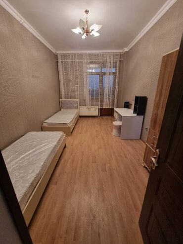 Uzunmüddətli kirayə mənzillər: Sebail rayonu, Bayıl qesebesinde Jurnalistler binasında,17 — 5