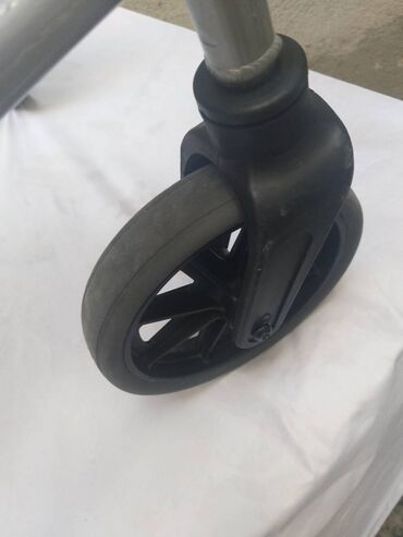 Hodalice, štake, štapovi za hodanje, kolica za hodanje: Nemacka aluminijumska XXXL hodalica-setalica, rolator sa 4 tocka — 11