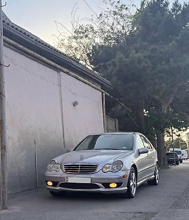 mercedes benz e250: Mercedes-Benz C 200: 1.8 l | 2005 il Sedan — 1