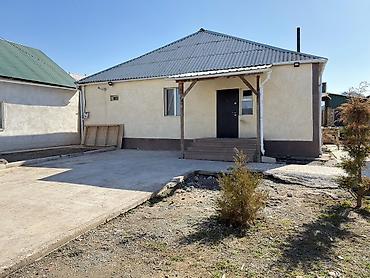 Продажа коттеджей и домов: 🏡 **Бишкек, ж/м Арча-Бешик** 🏠 Дом, 4 комнаты 📐 Площадь: 100 м² 🌳 — 10