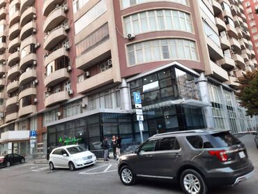 Digər kommersiya daşınmaz əmlakı: F U L. remont olunub . Gözəllik salonu həm kişilərə və gadinlara — 3