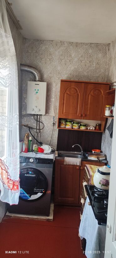 ipotekada olan menziller: Şəmkir, 3 otaqlı, Köhnə tikili, 100 kv. m