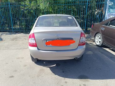 машина алам рассрочкага: ВАЗ (ЛАДА) Kalina: 2005 г., 1.6 л, Механика, Бензин