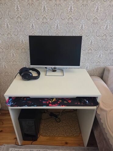 notebook 500gb: 24 HD monitor 1 tb + 256 SSD yaddaş 8 Ram (artıra bilersiz) Gtx 750 ti