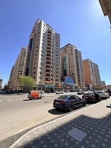 Mənzillər: 3 otaqlı, Yeni tikili, 148 kv. m — 2